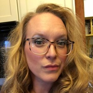 Meet your Posher, Deirdre